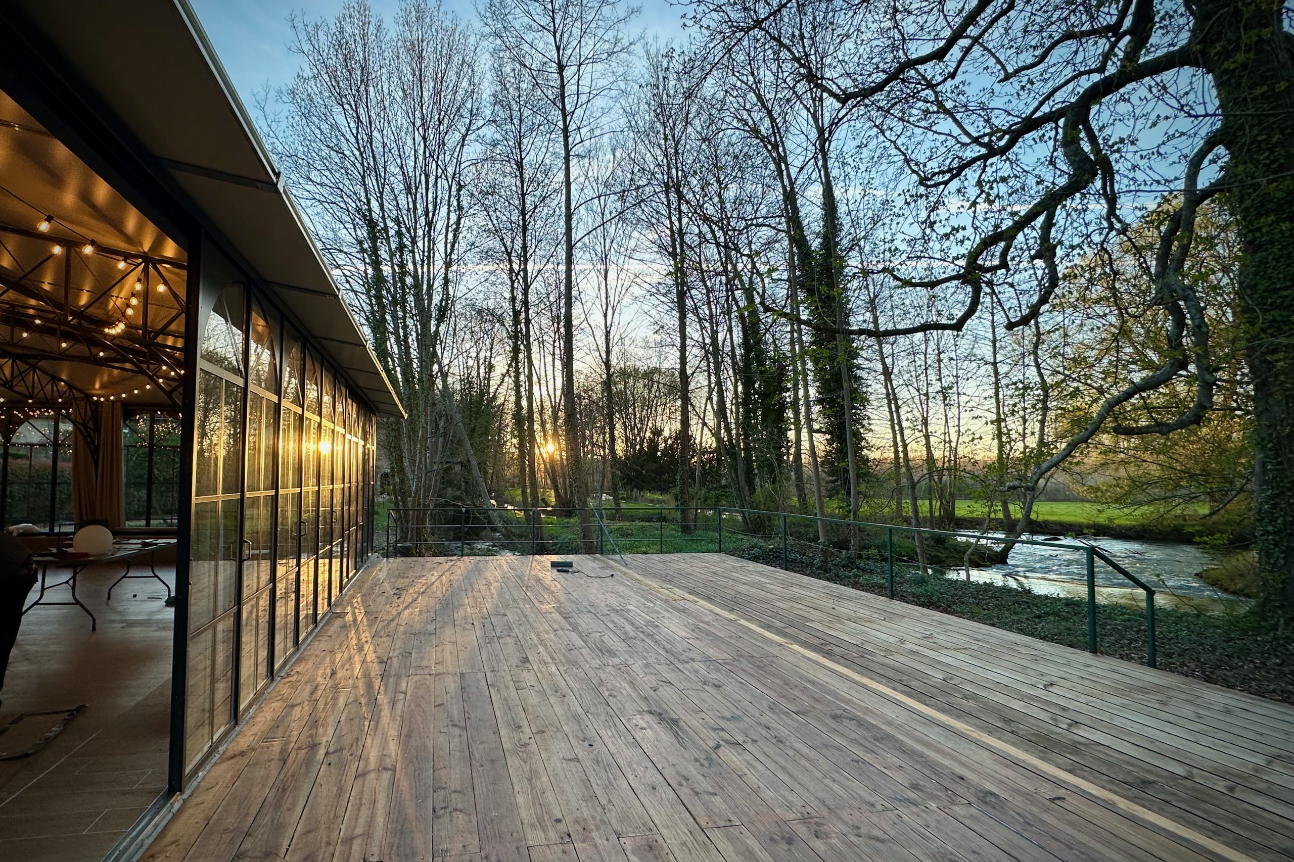 Terrasse en bord de riviére